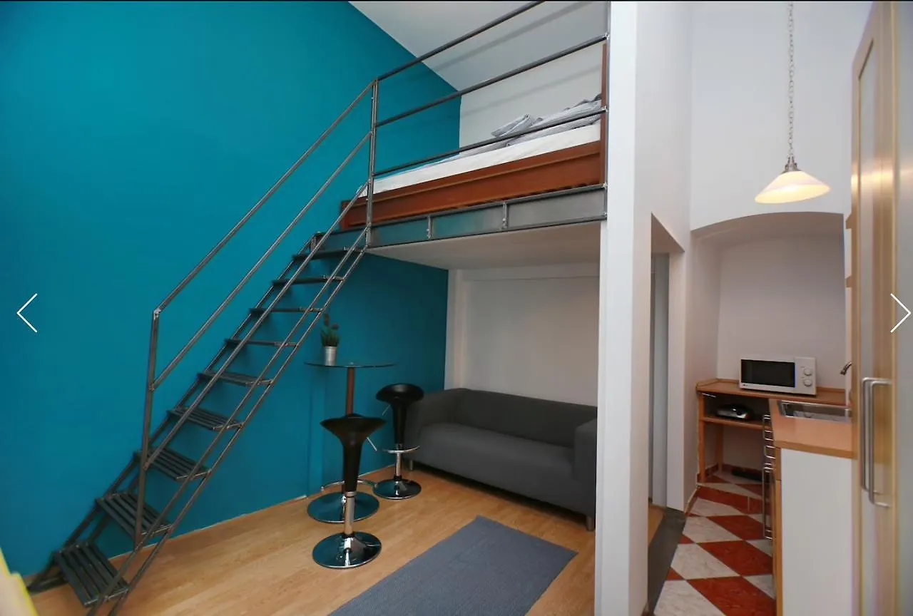 Adam\'S Flat location